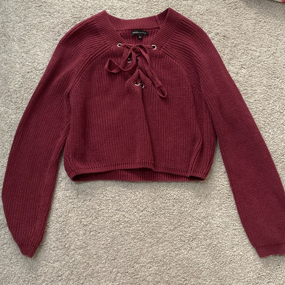 Burgundy knitted sweater